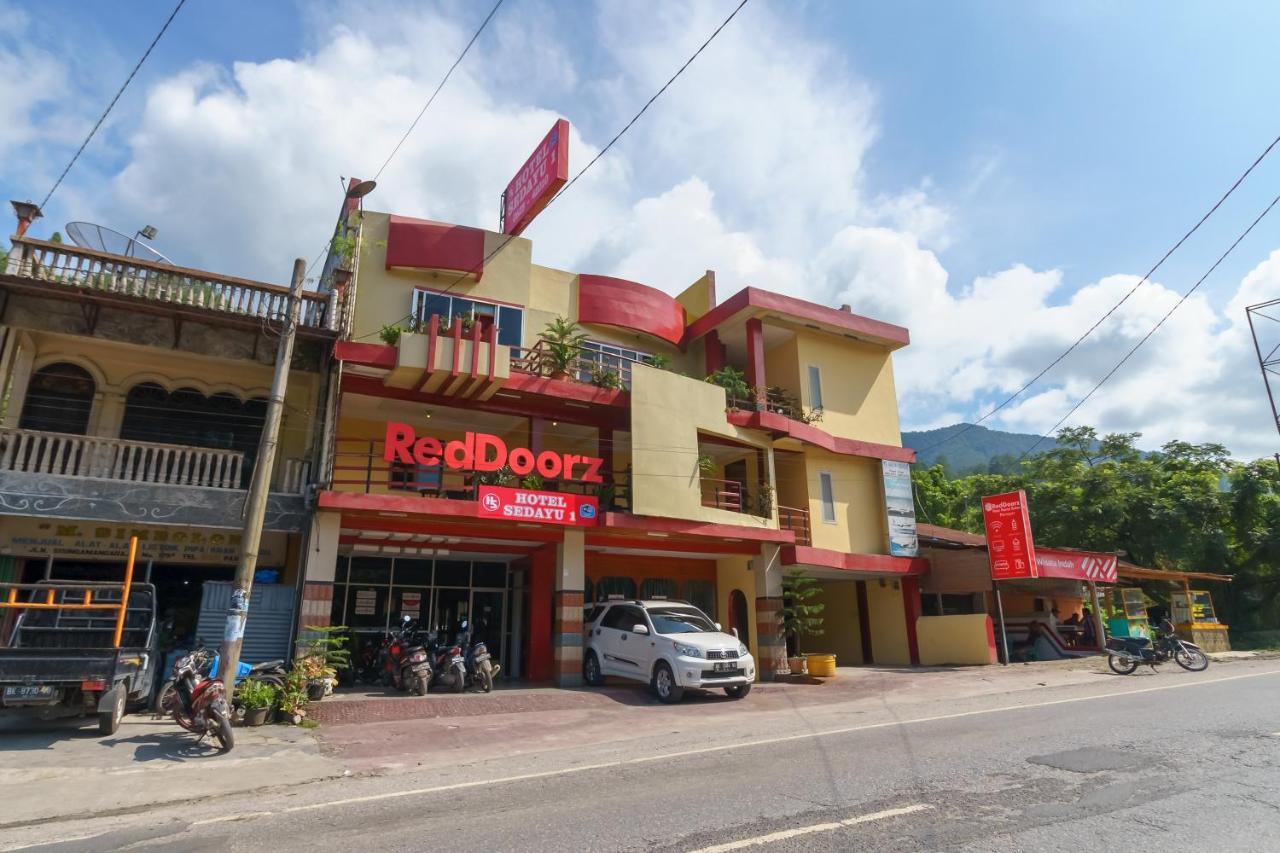 Reddoorz @ Parapat Hotel Exterior foto